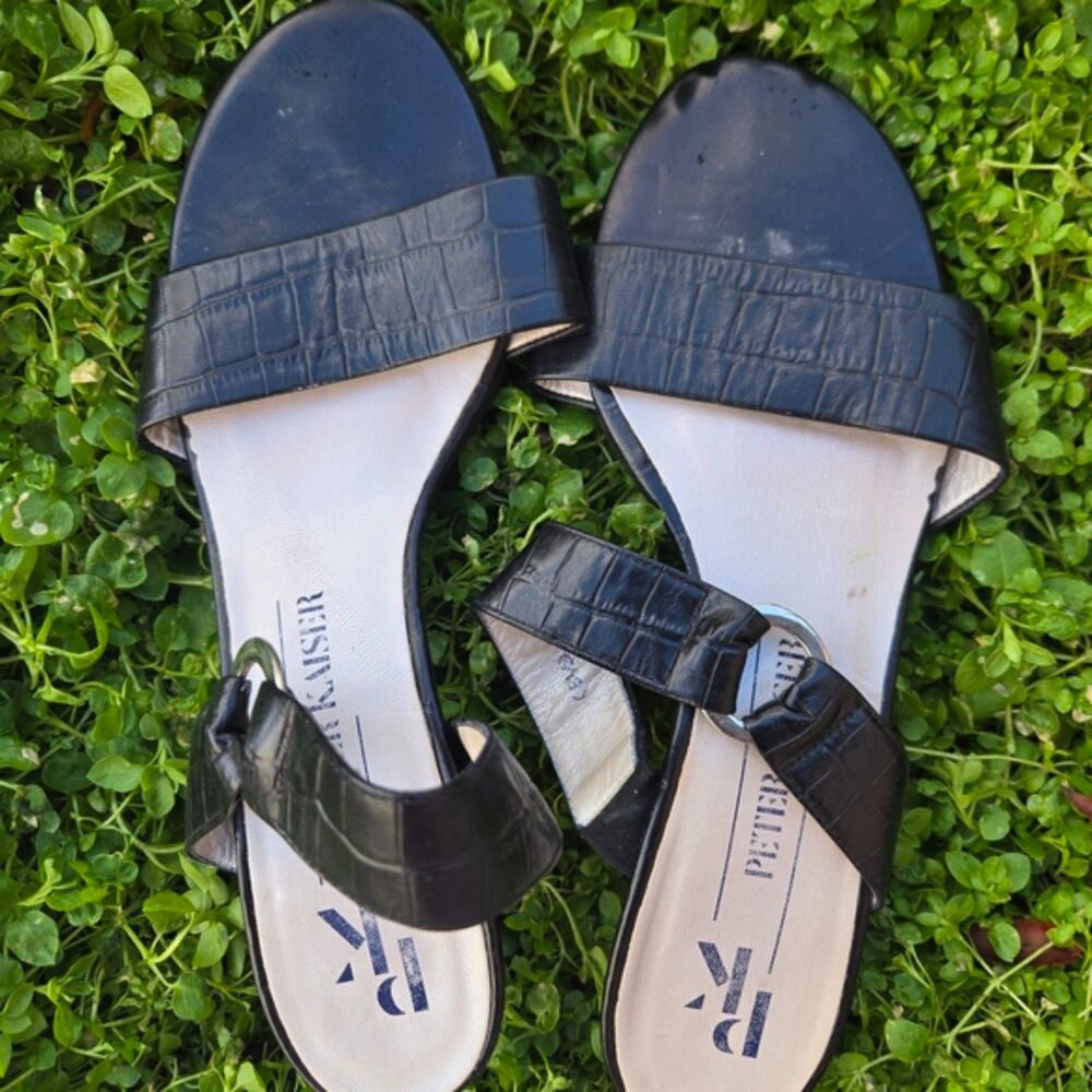 Peter Kaiser Black Leather Sandals I Croc-Embossed Straps I Kitten Heel I 8.5